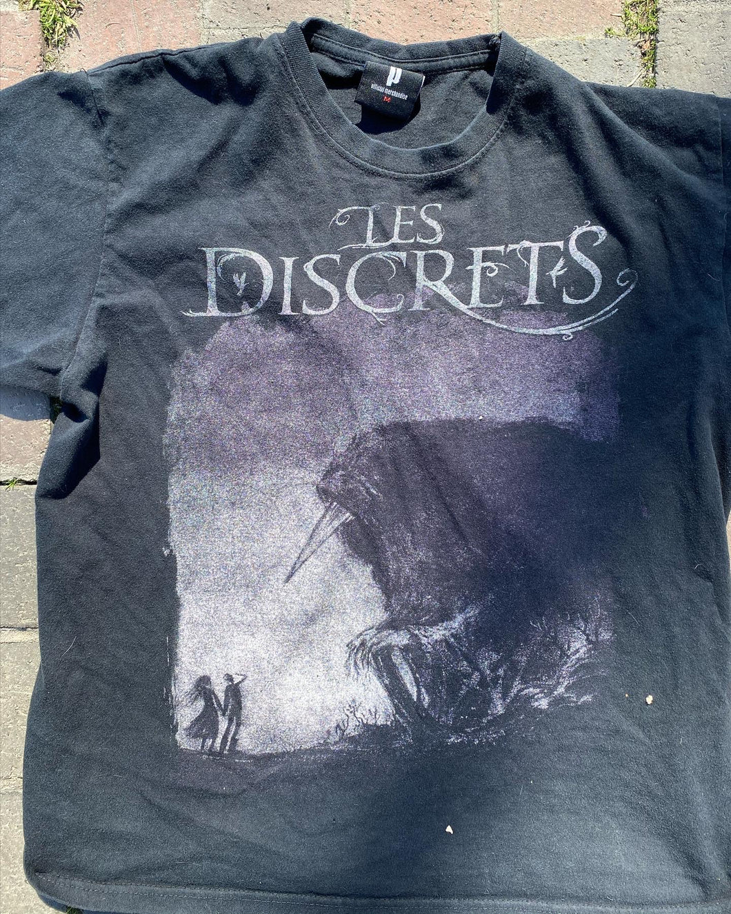Les Discrets Shirt M
